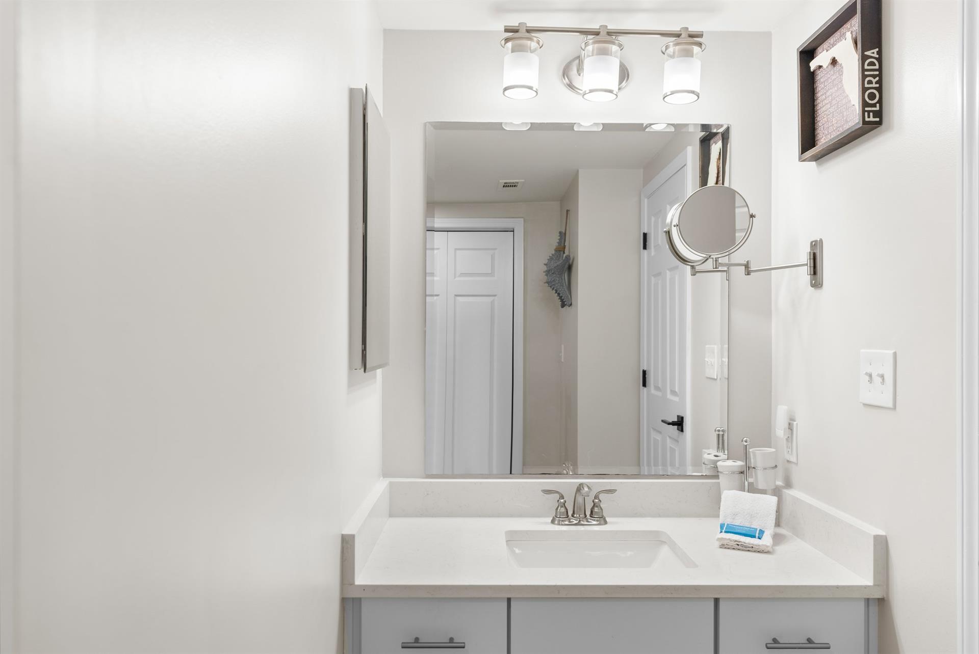 Bathroom 2 Vanity