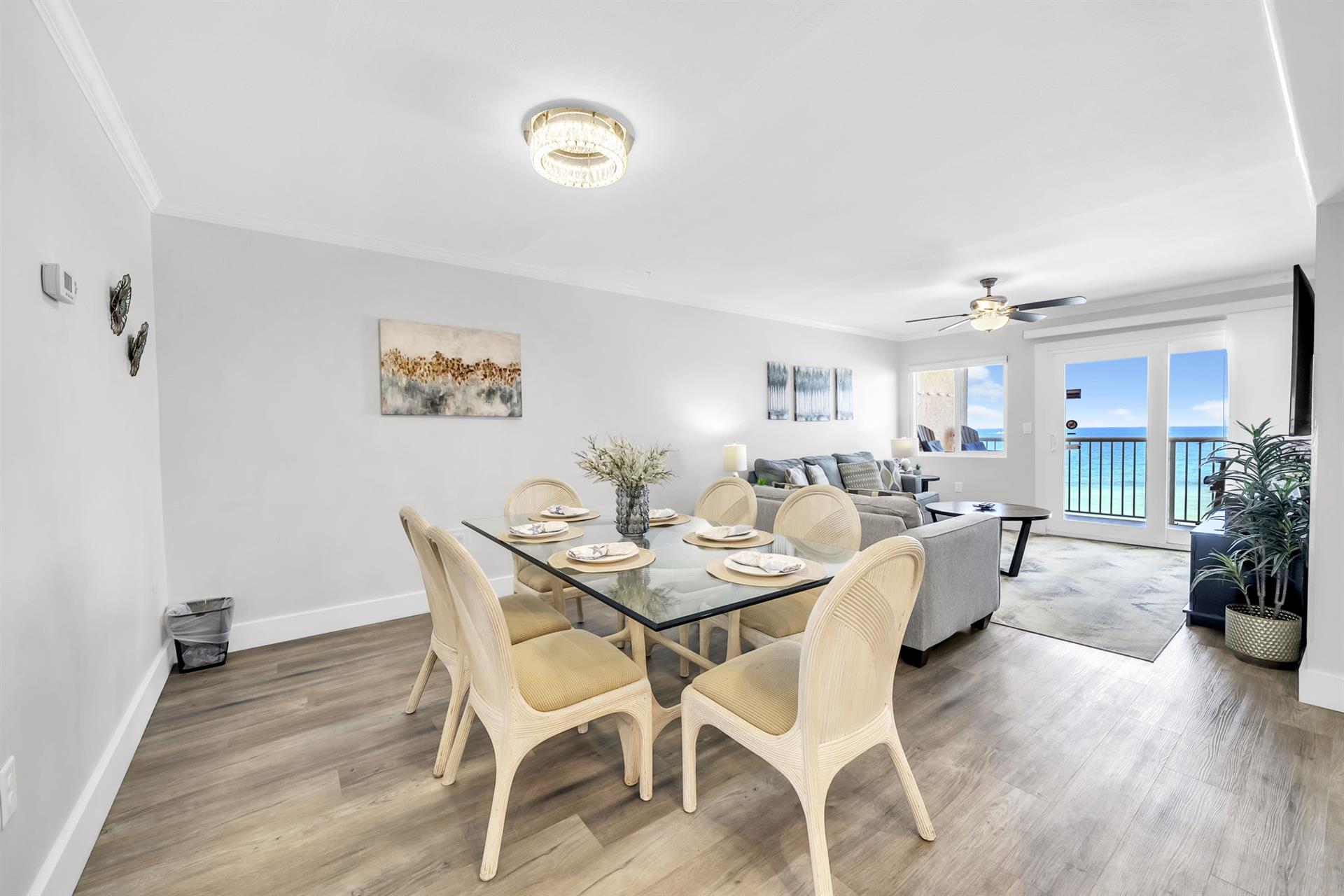 Dining area for 6