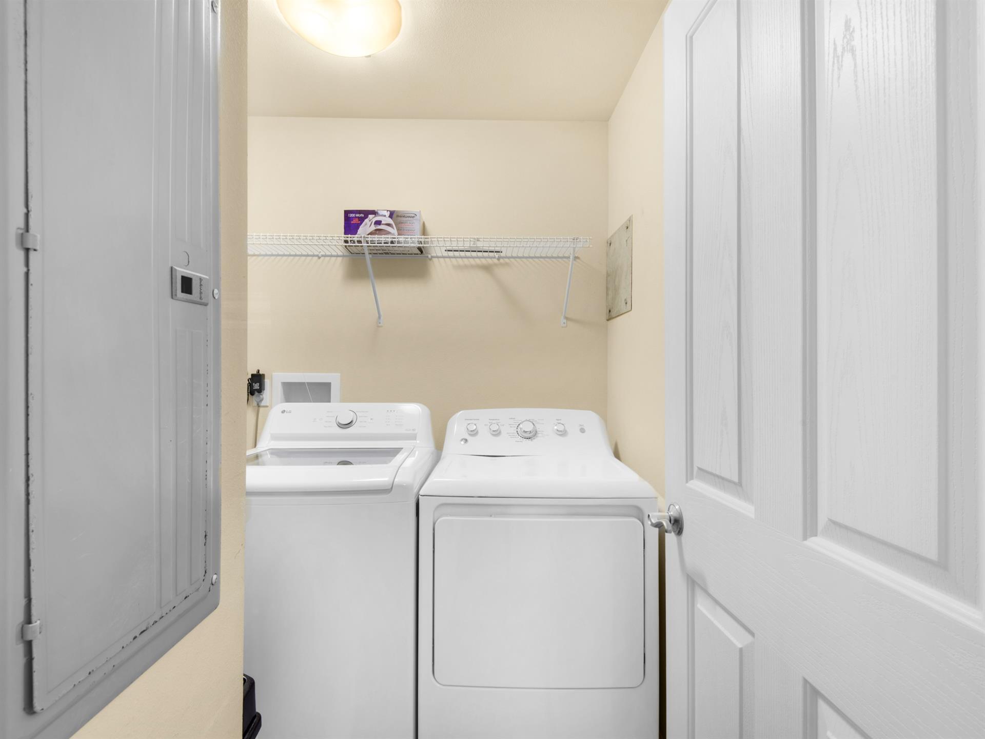 Stay laundry fresh with your own inunit washer and dryer.