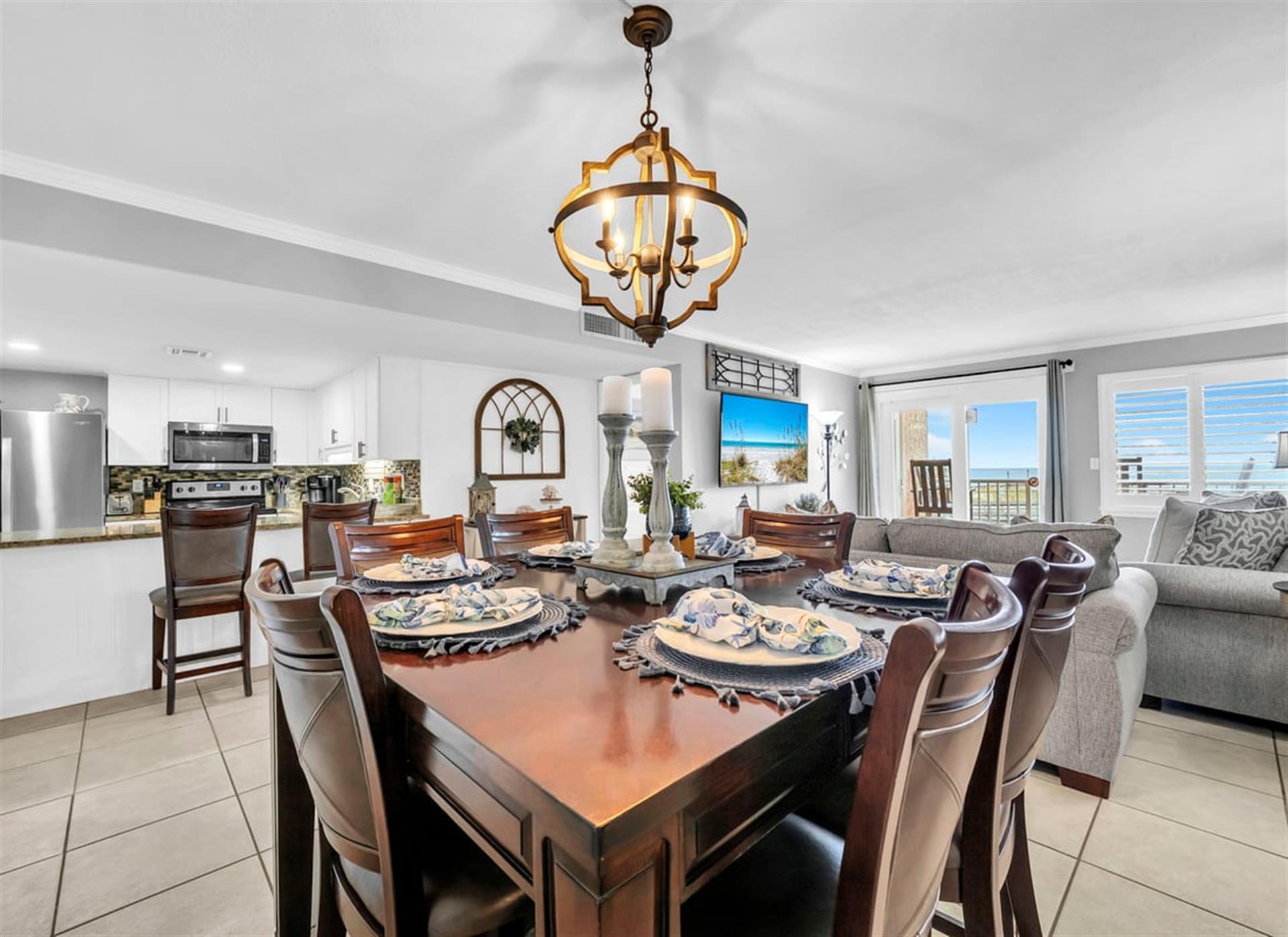 HSRC Dining Area with Seating for Six