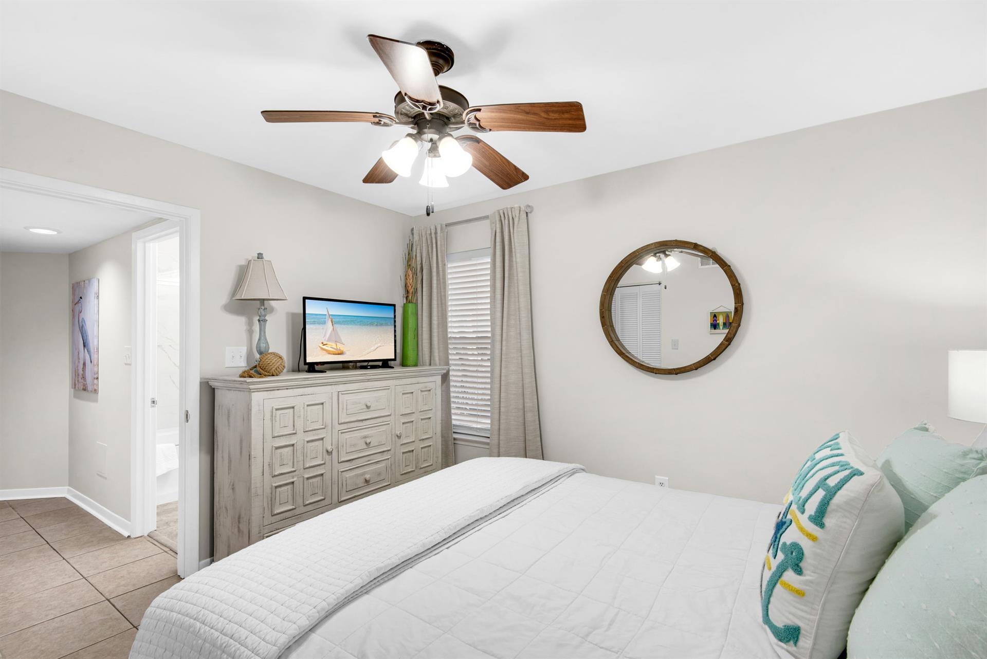 Bedroom 2 with Flat Screen TV