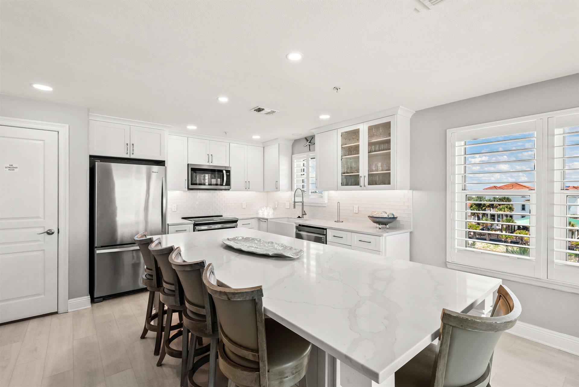 Enjoy meals with loved ones in the open and airy kitchen