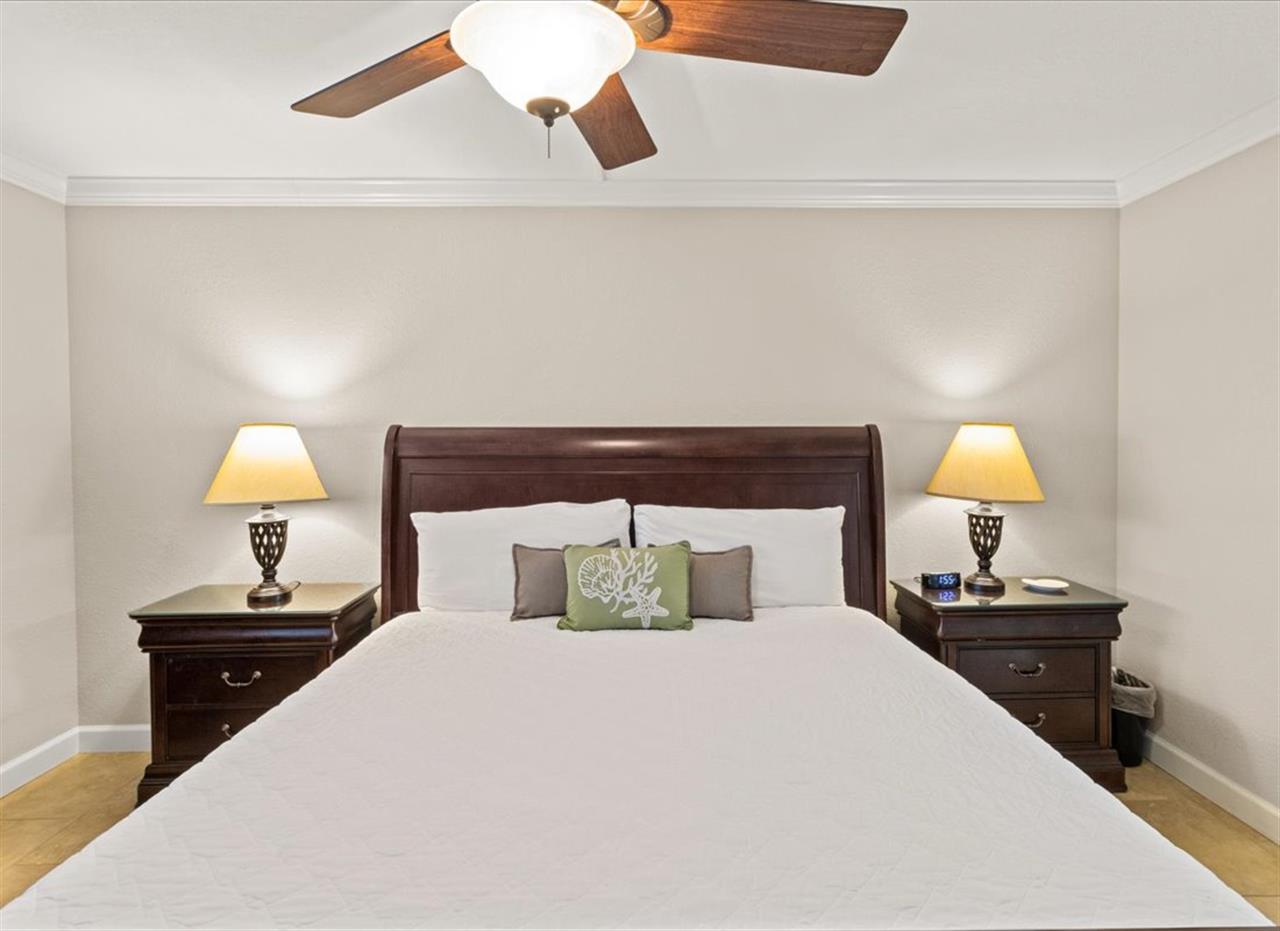 HSRC 603 Bedroom With King Bed