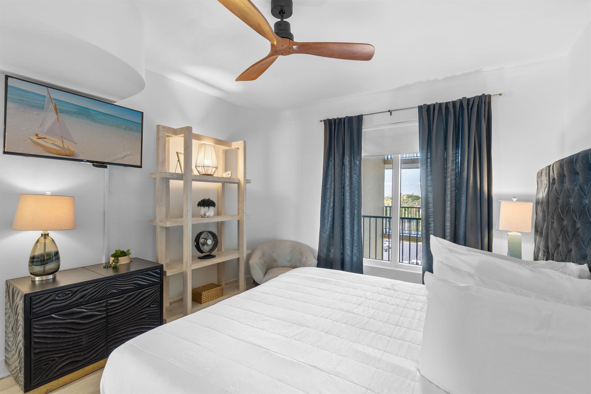 King Bedroom 2