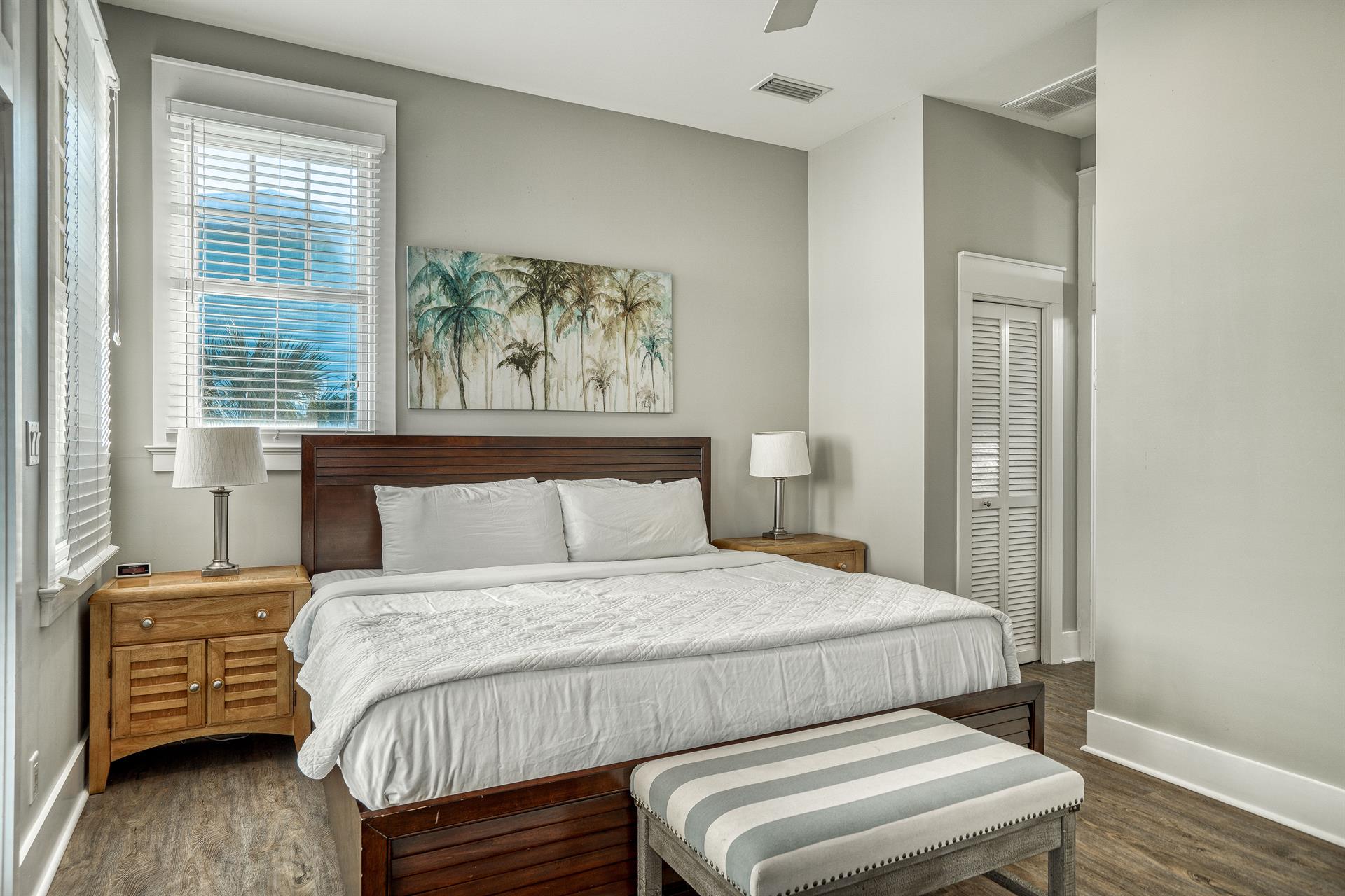 Sleep like a baby in this kingsized bed