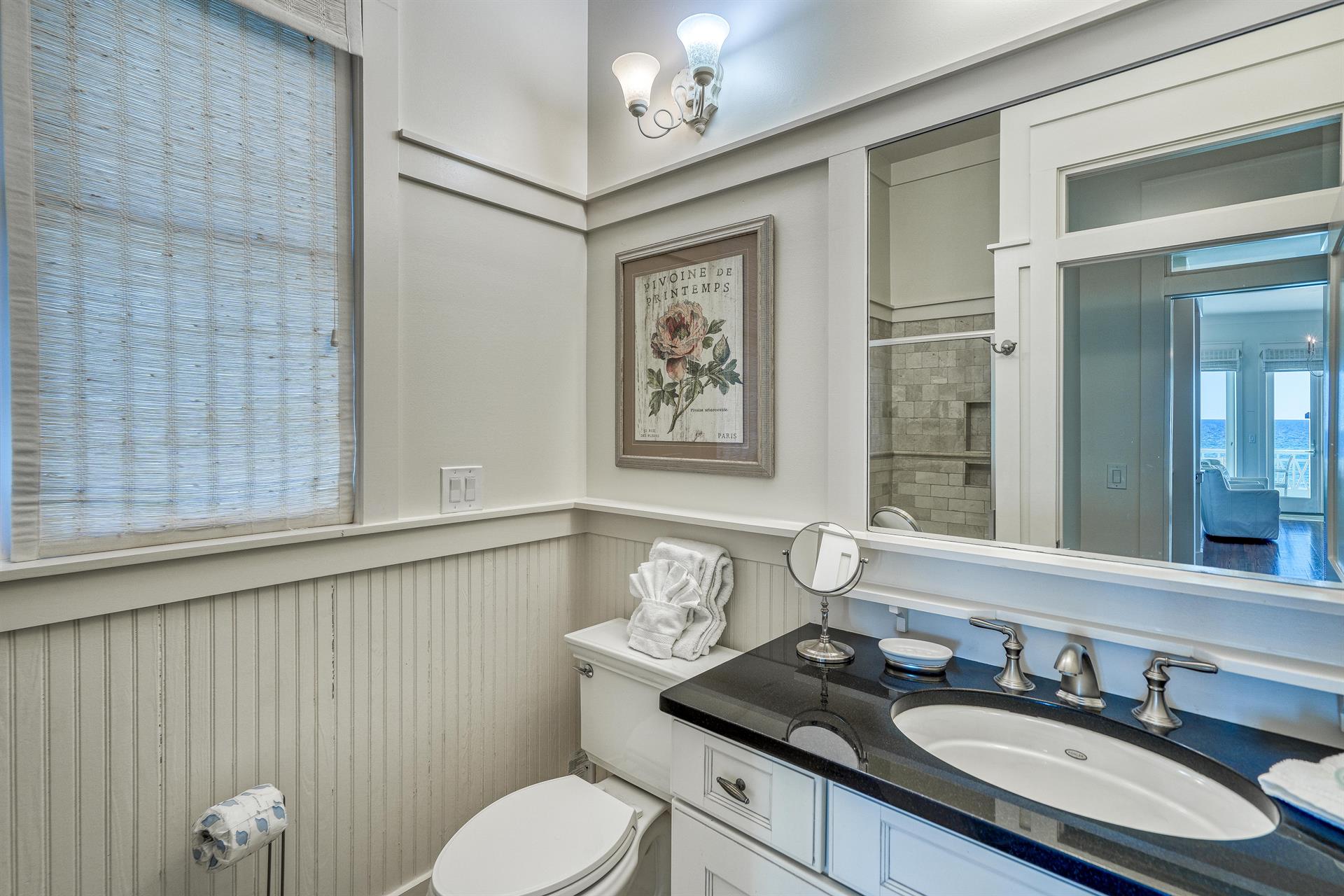 2nd Floor Full Bath w Walk In Shower