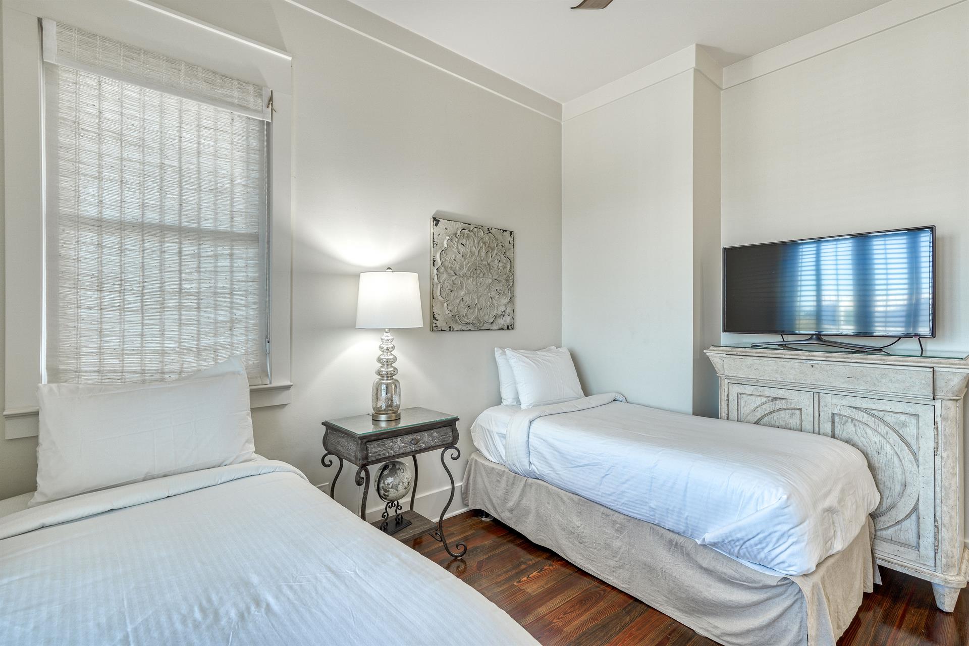 3rd Floor Triple Twin Bedroom with private bathroom