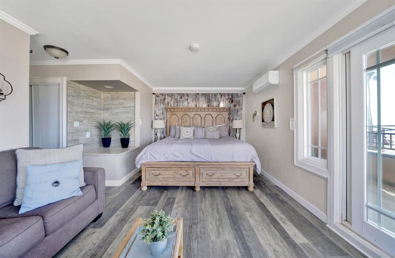 2314 W Oceanfront A&B | Beachfront 2Bdr + Studio Close to Newport