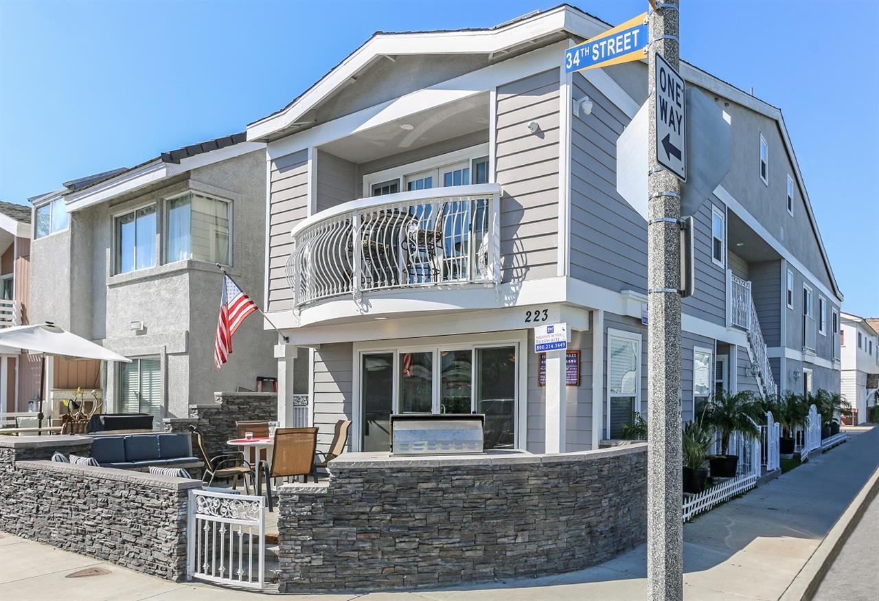 Spacious 2 Story Newport Beach Vacation Rental