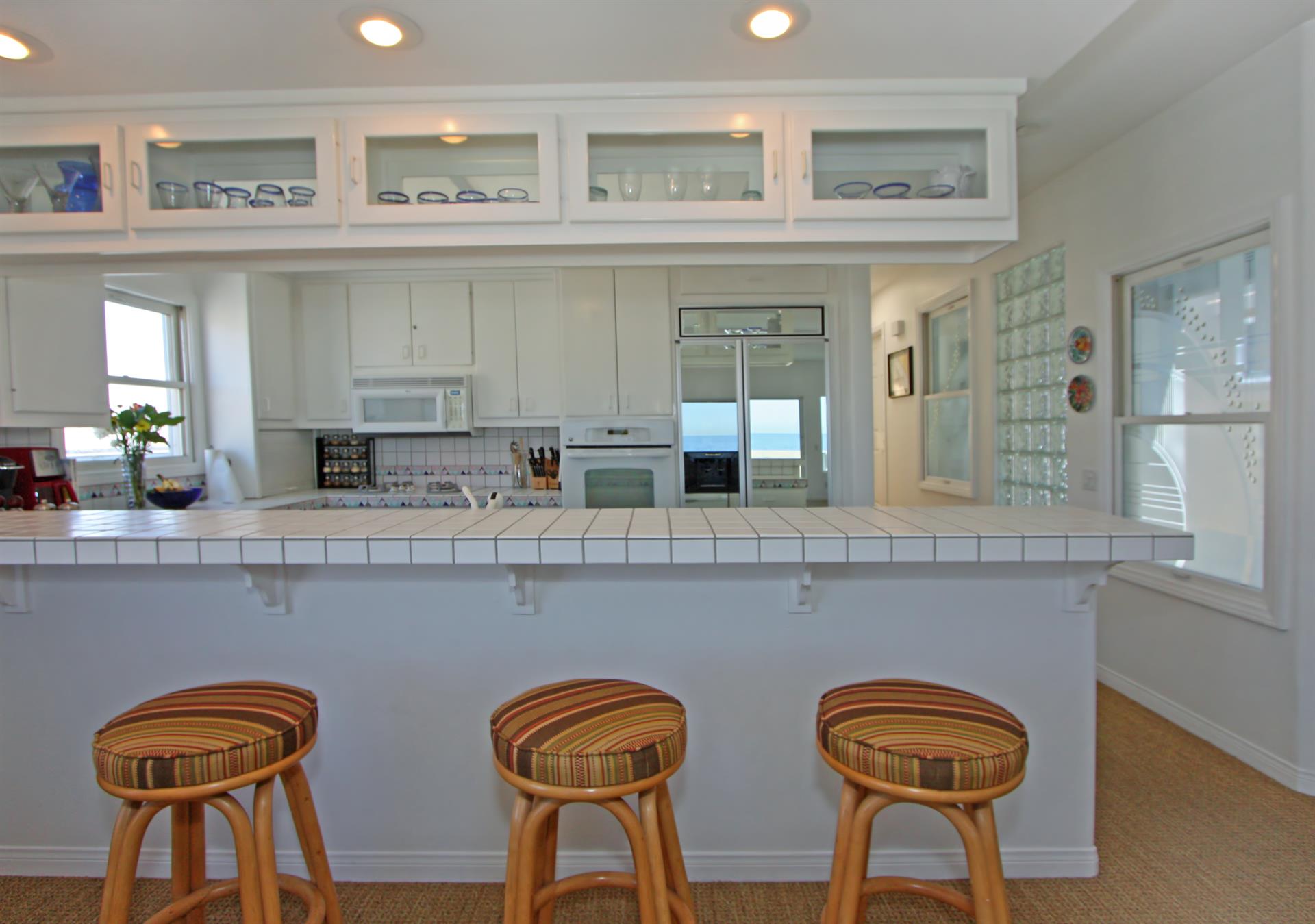 Kitchen Breakfast Bar