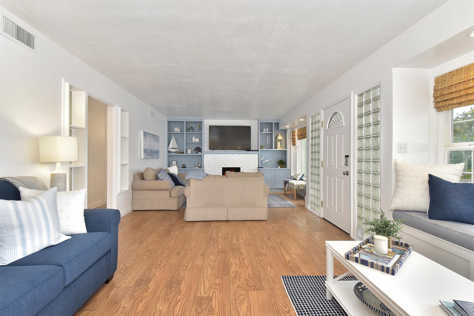 Sitting Room toward TV Area