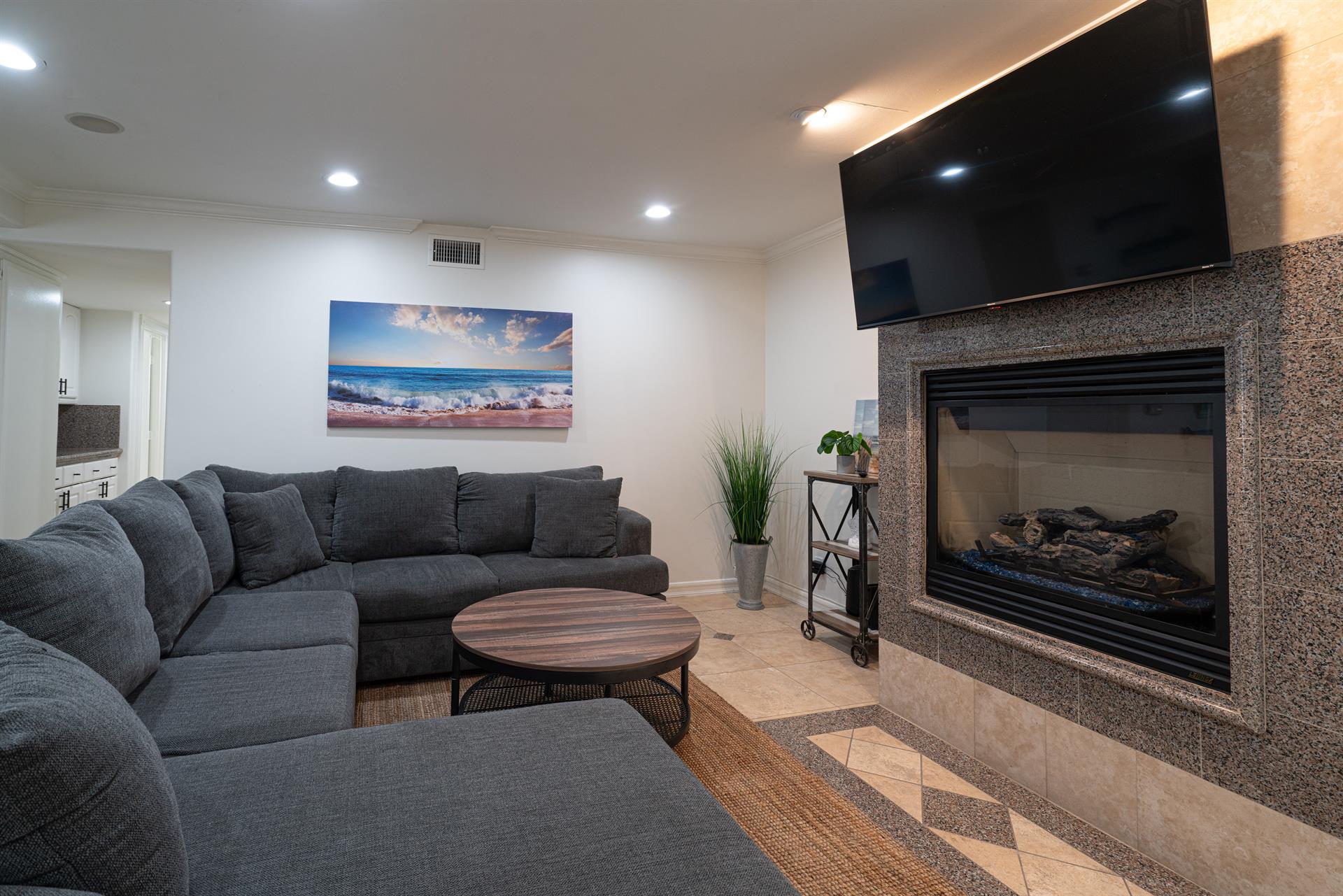 4819 Living Room side