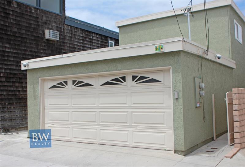 114 31st garage