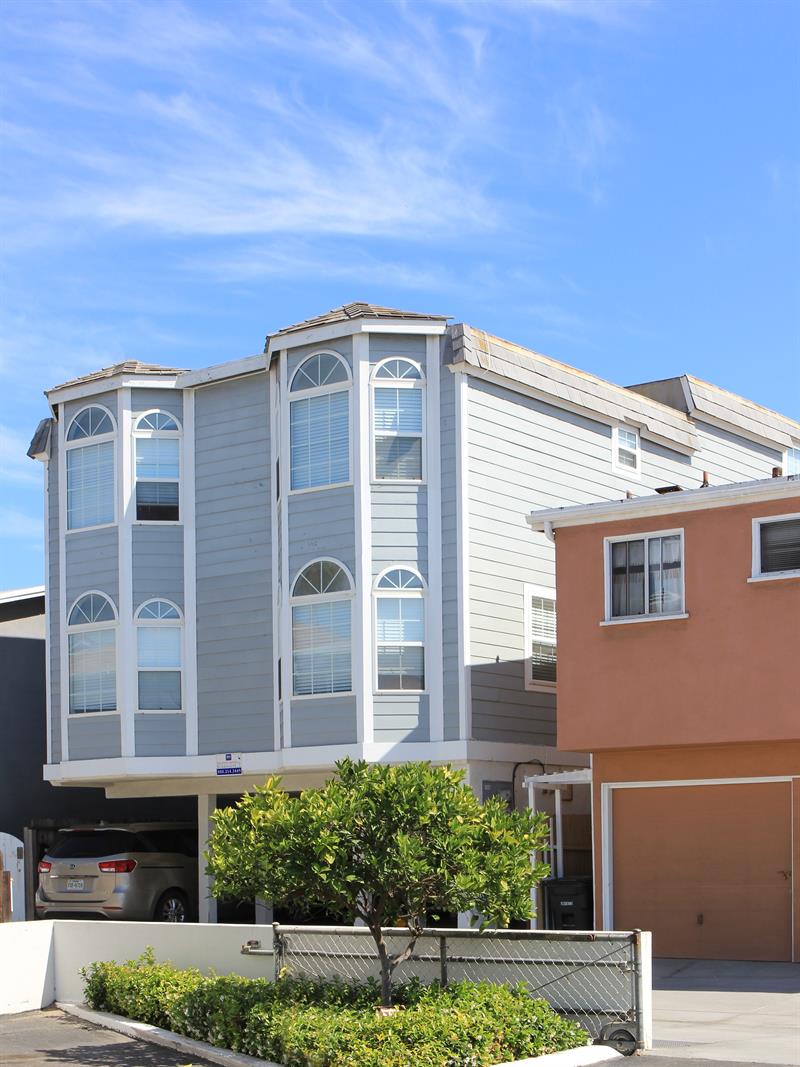 Rear View of 1404 West Oceanfront