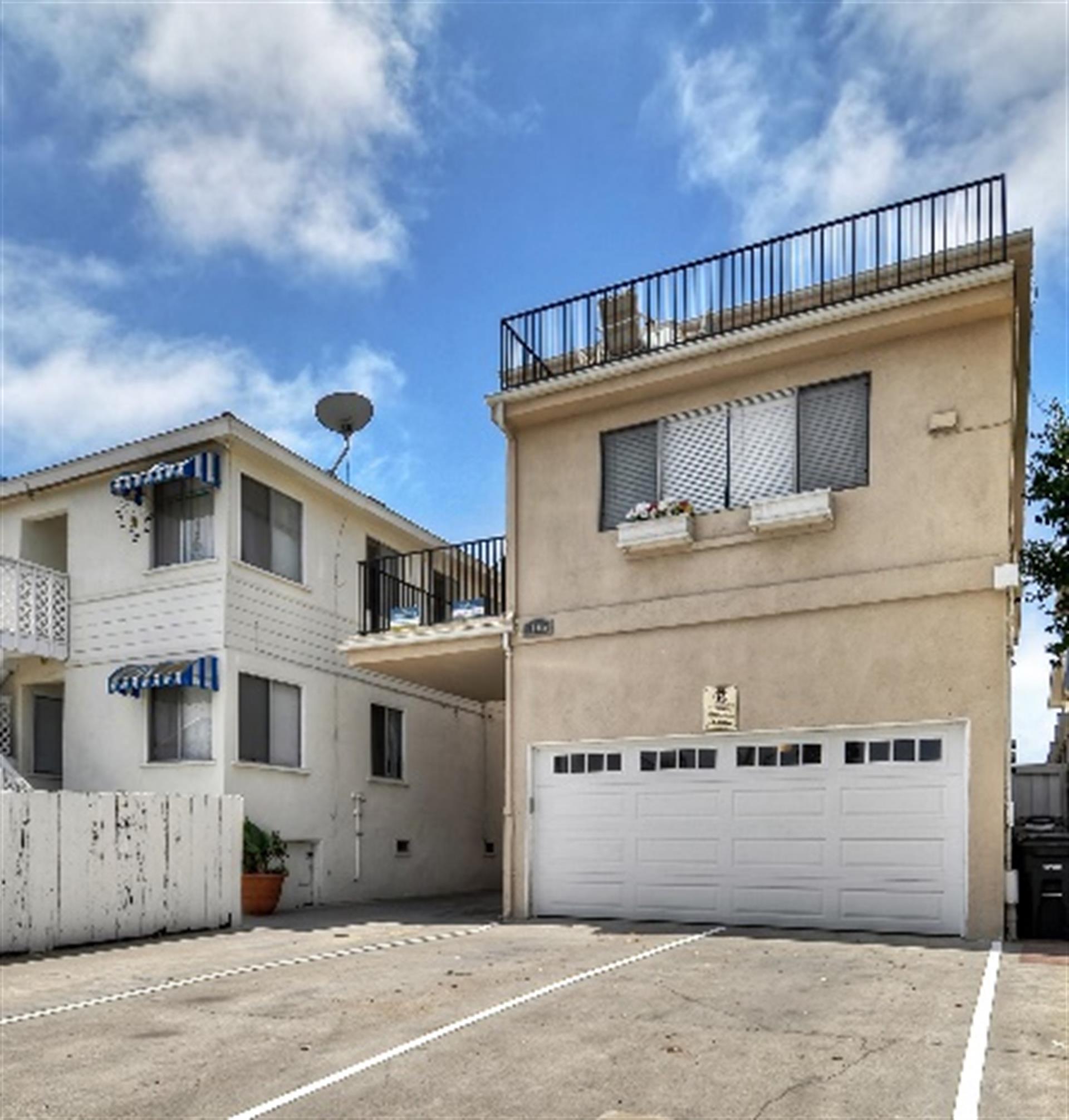 1005 e balboa garage