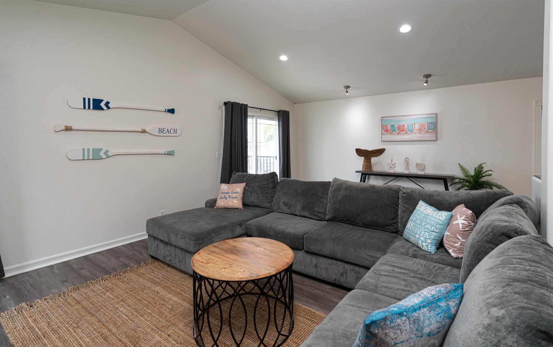 4821 Living Room View