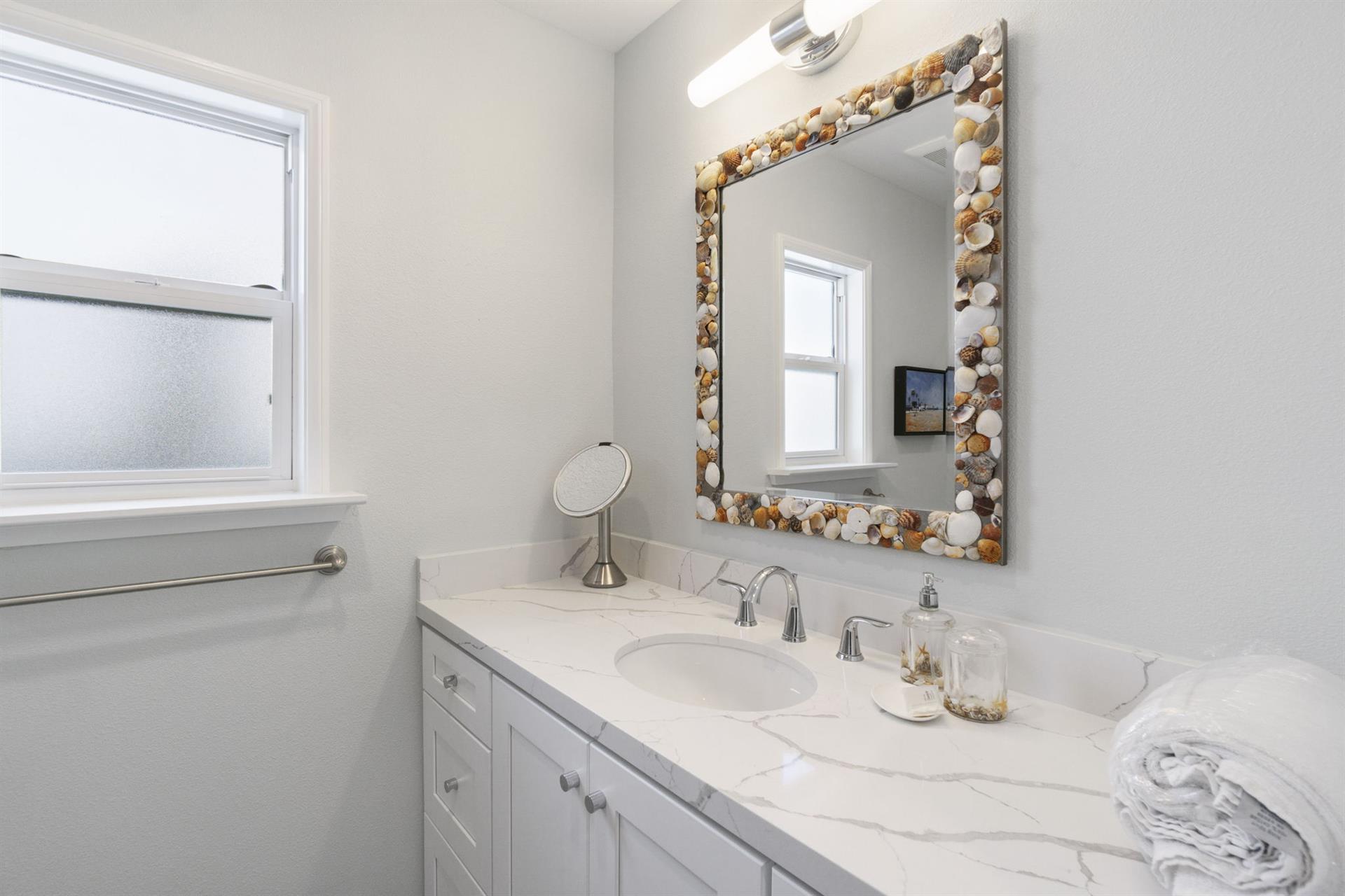 upper unit master bath