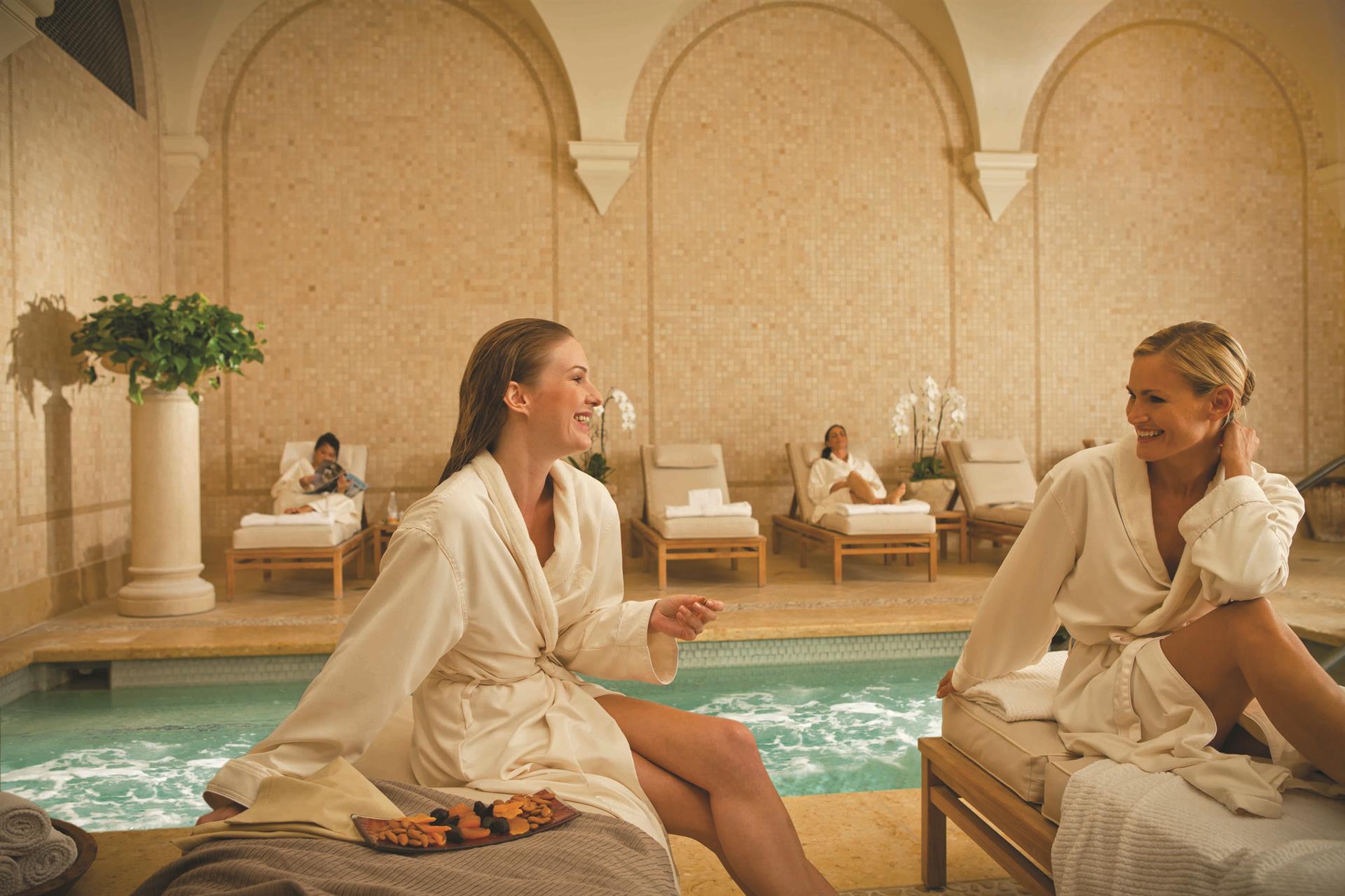 PelicanHill_Spa_891_Colonnade_Cr2F PelicanHill_Spa_891_Colonnade_Cr2F