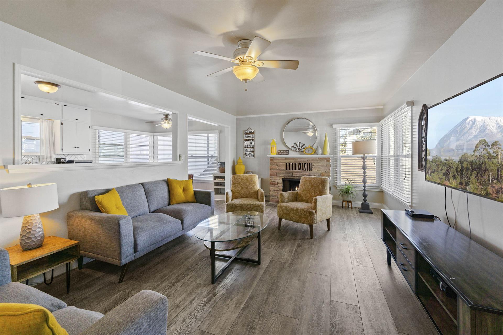 Unit B Upstairs Living Room