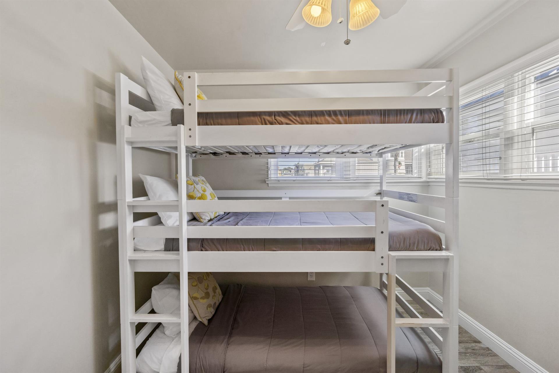 Unit B Bunkbeds