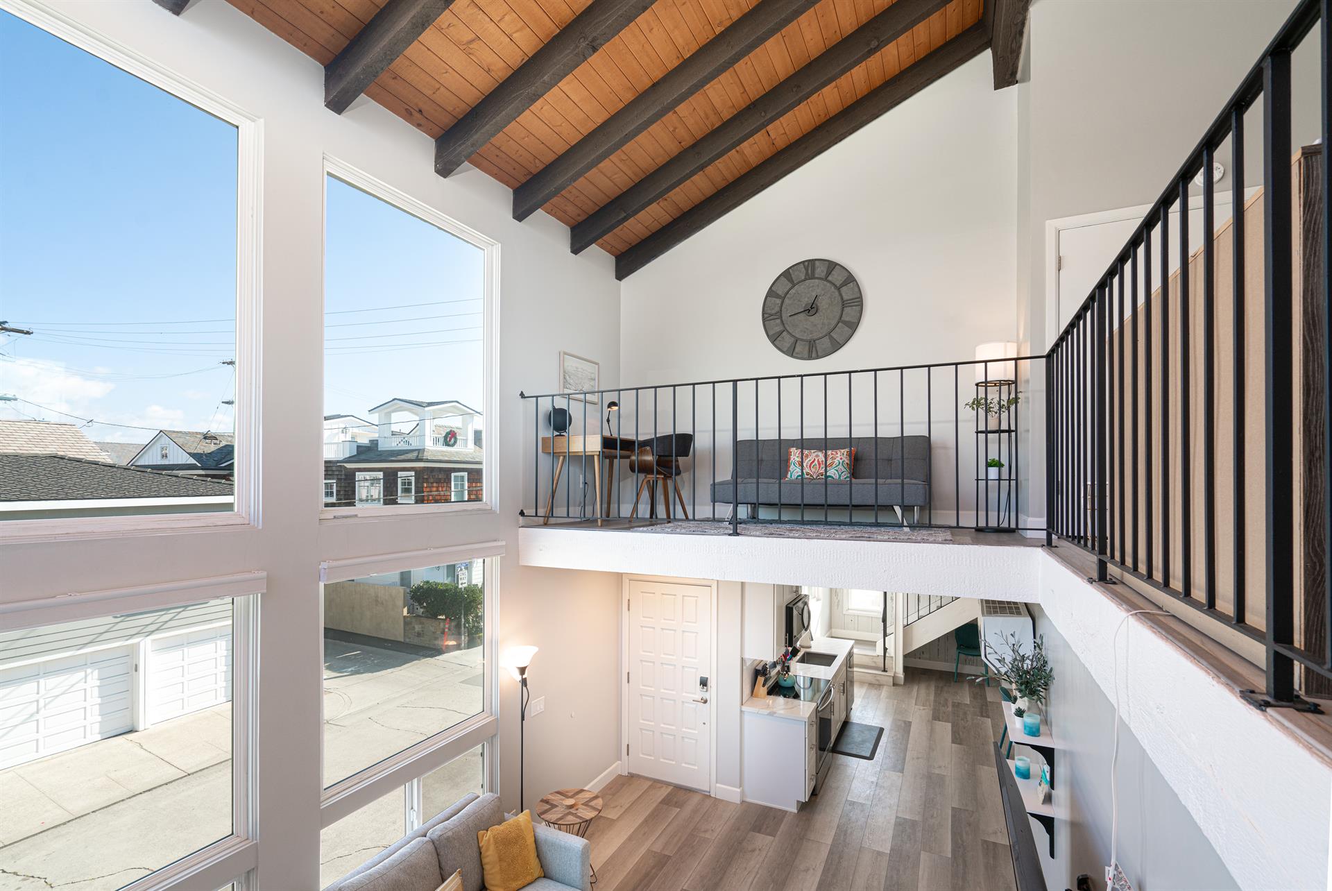 Unit B Upstairs Birds Nest