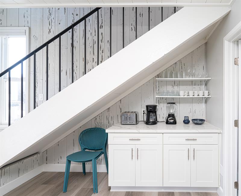 Unit B Under stairs  appliances