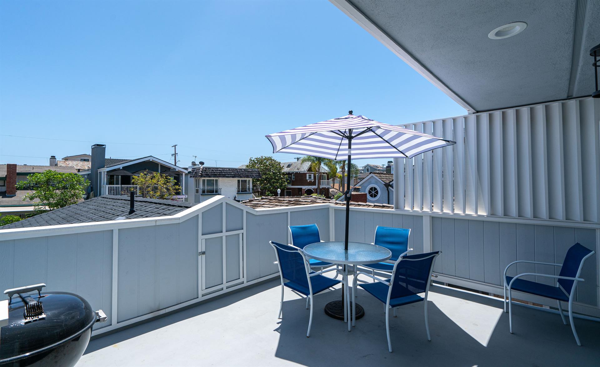 Unit B PatioDeck