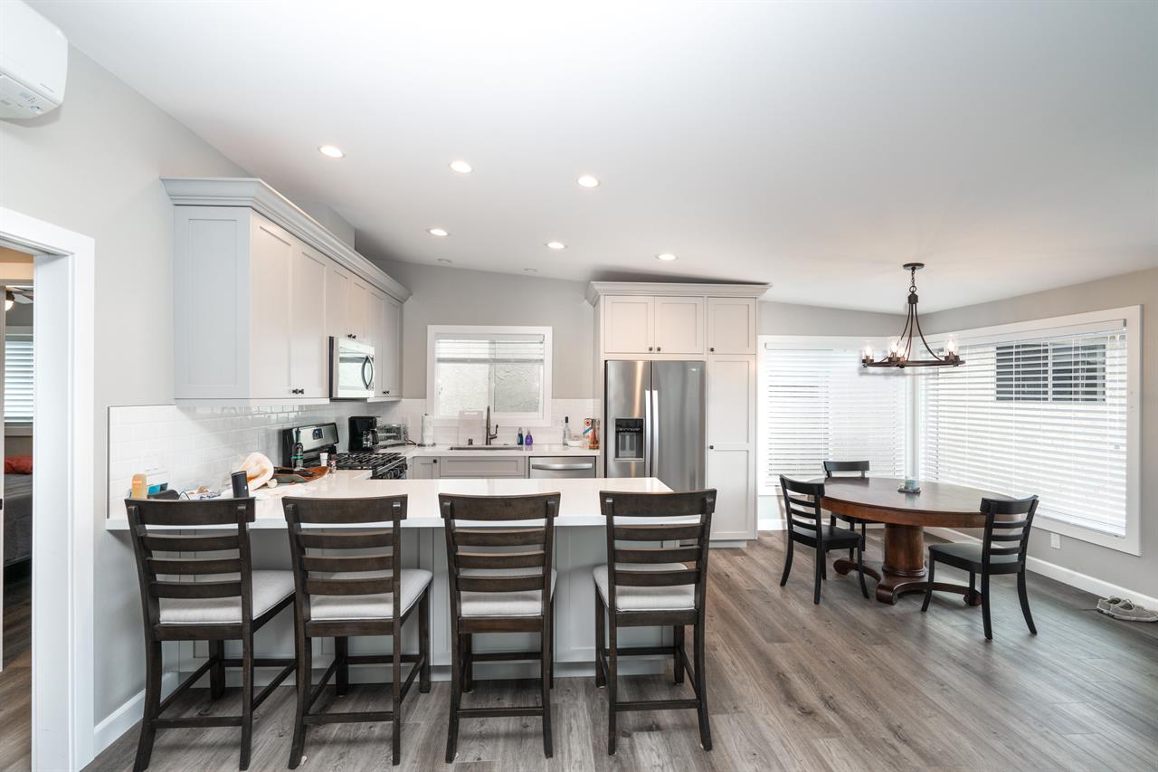 Kitchen  Bar Seating