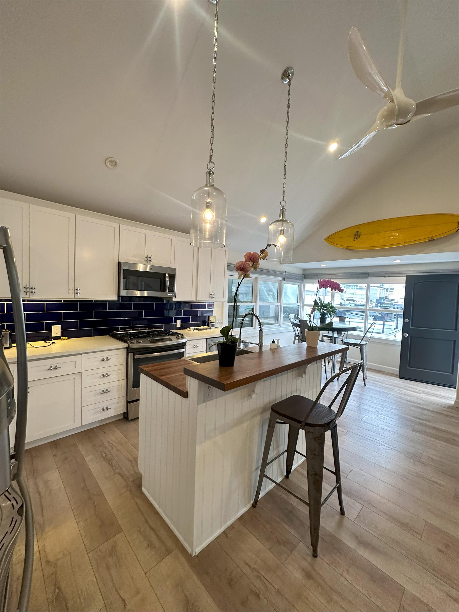 Kitchen  Island Seating