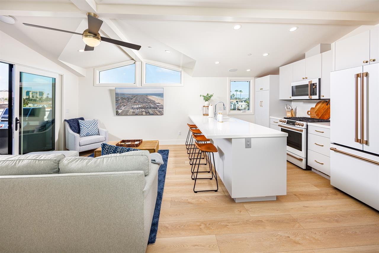 Kitchen  Living Room