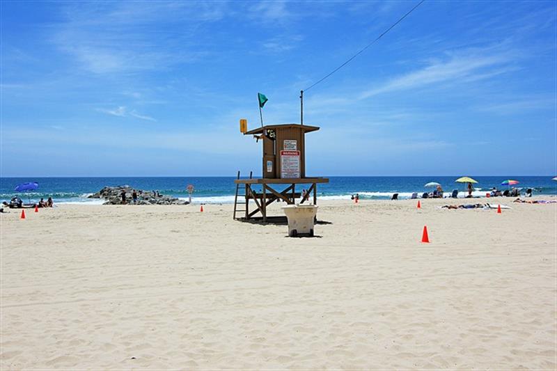 Lifeguard tower