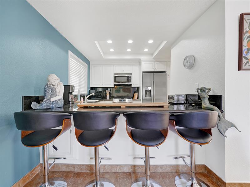 Seating at breakfast bar