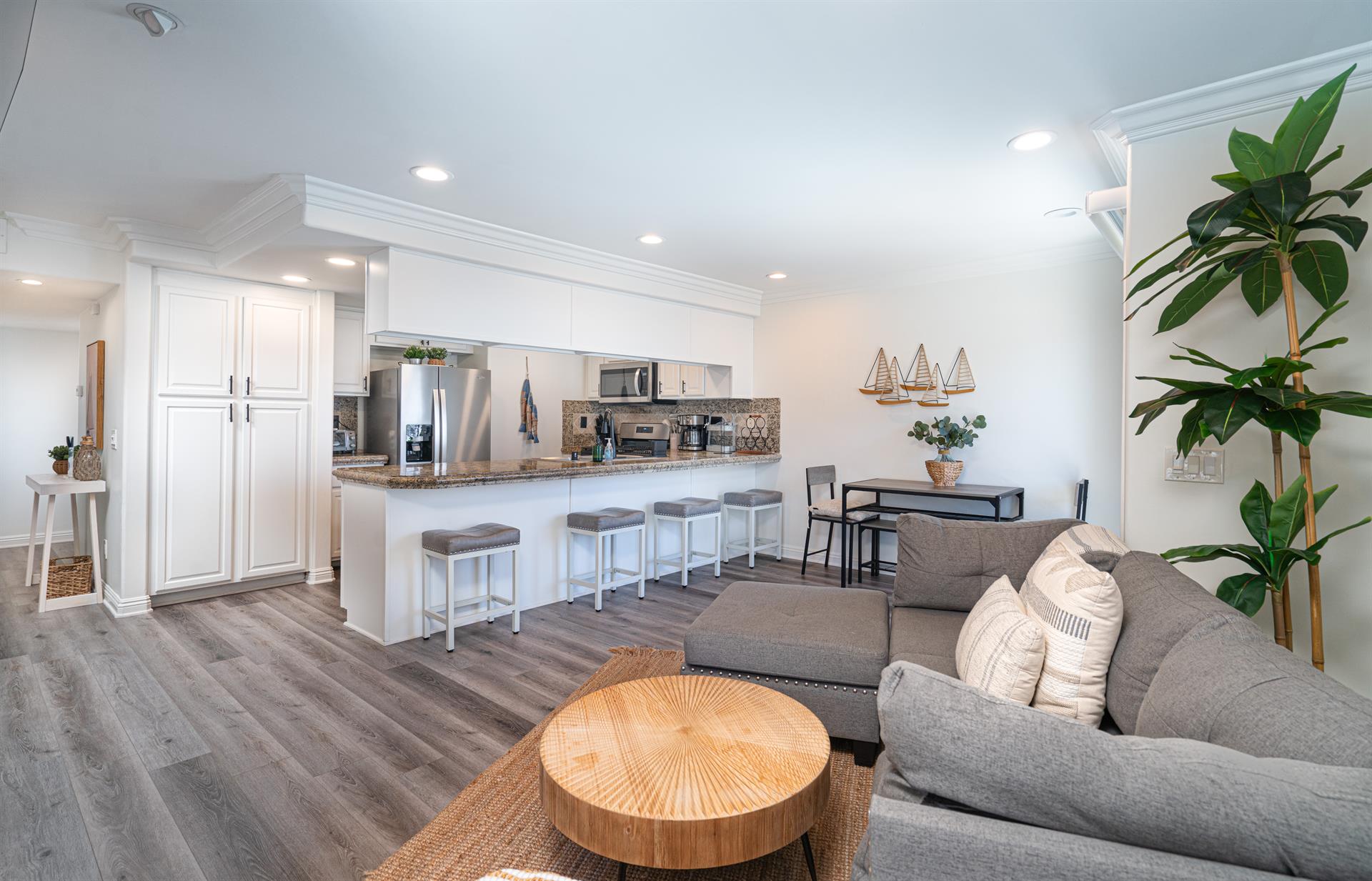 Living room  Kitchen seating