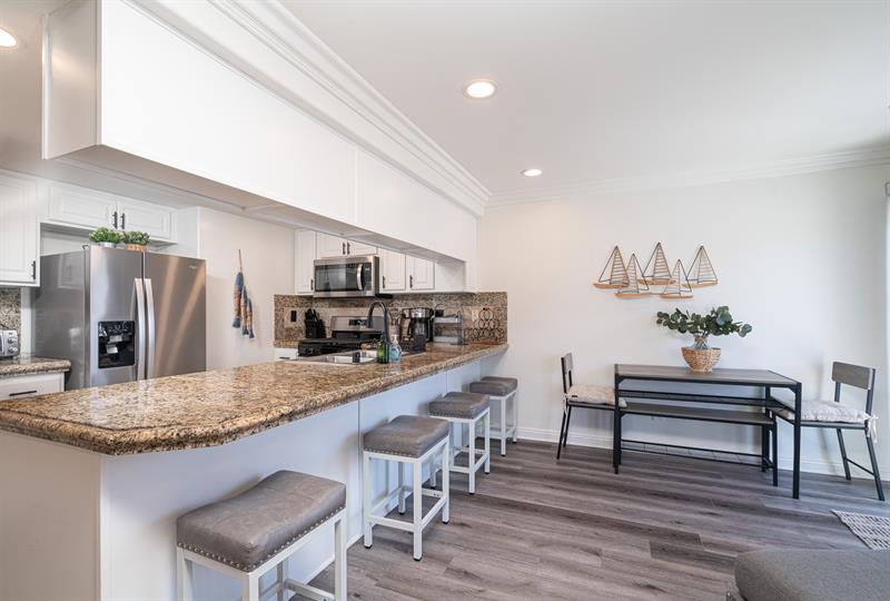 Breakfast bar seating  Kitchen