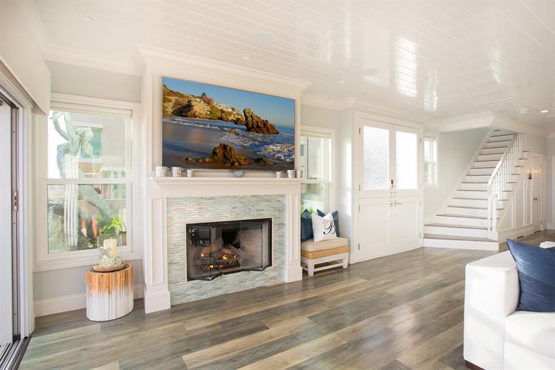 Living Area Tv  Fireplace