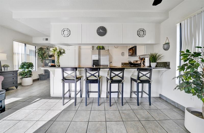 Breakfast bar seating