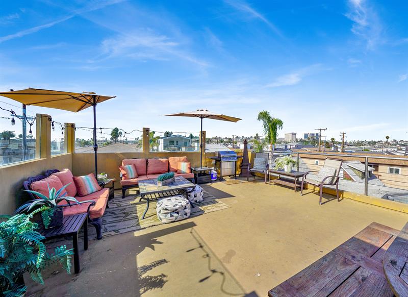 Upper open air patio