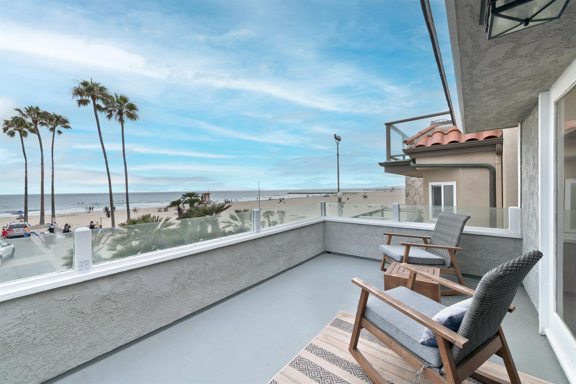 Upper deck off Bedroom 3