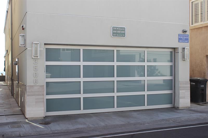 3506 W. Oceanfront Garage Parking