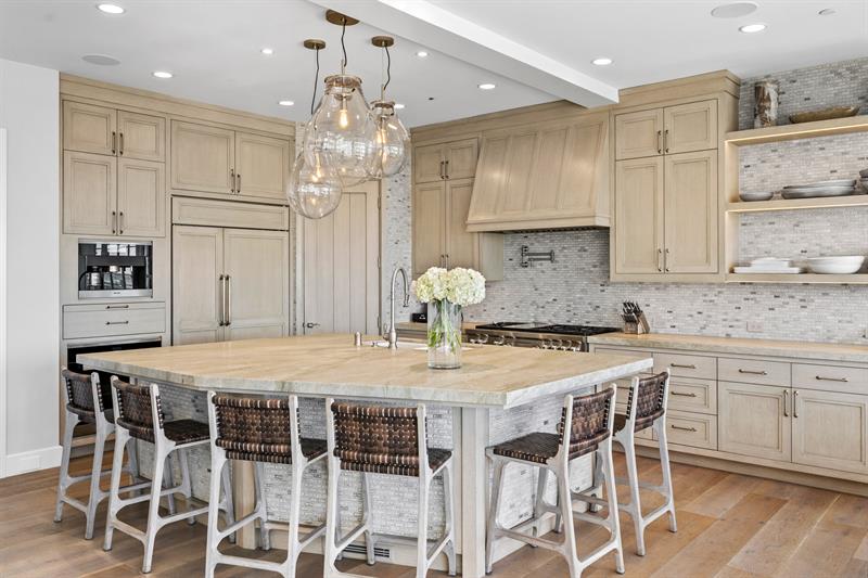 Kitchen  Island seating