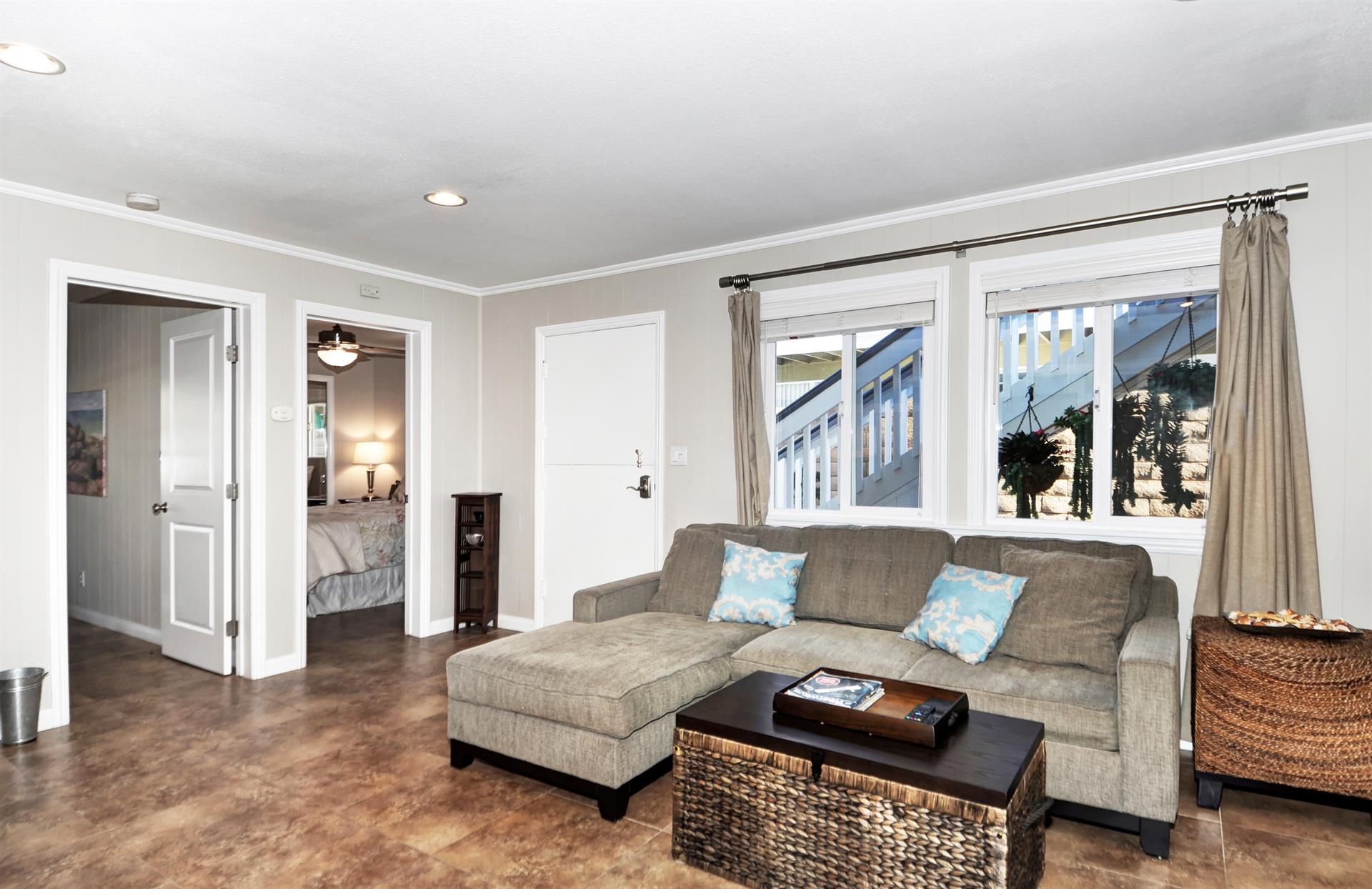 Unit A Entry  Living area