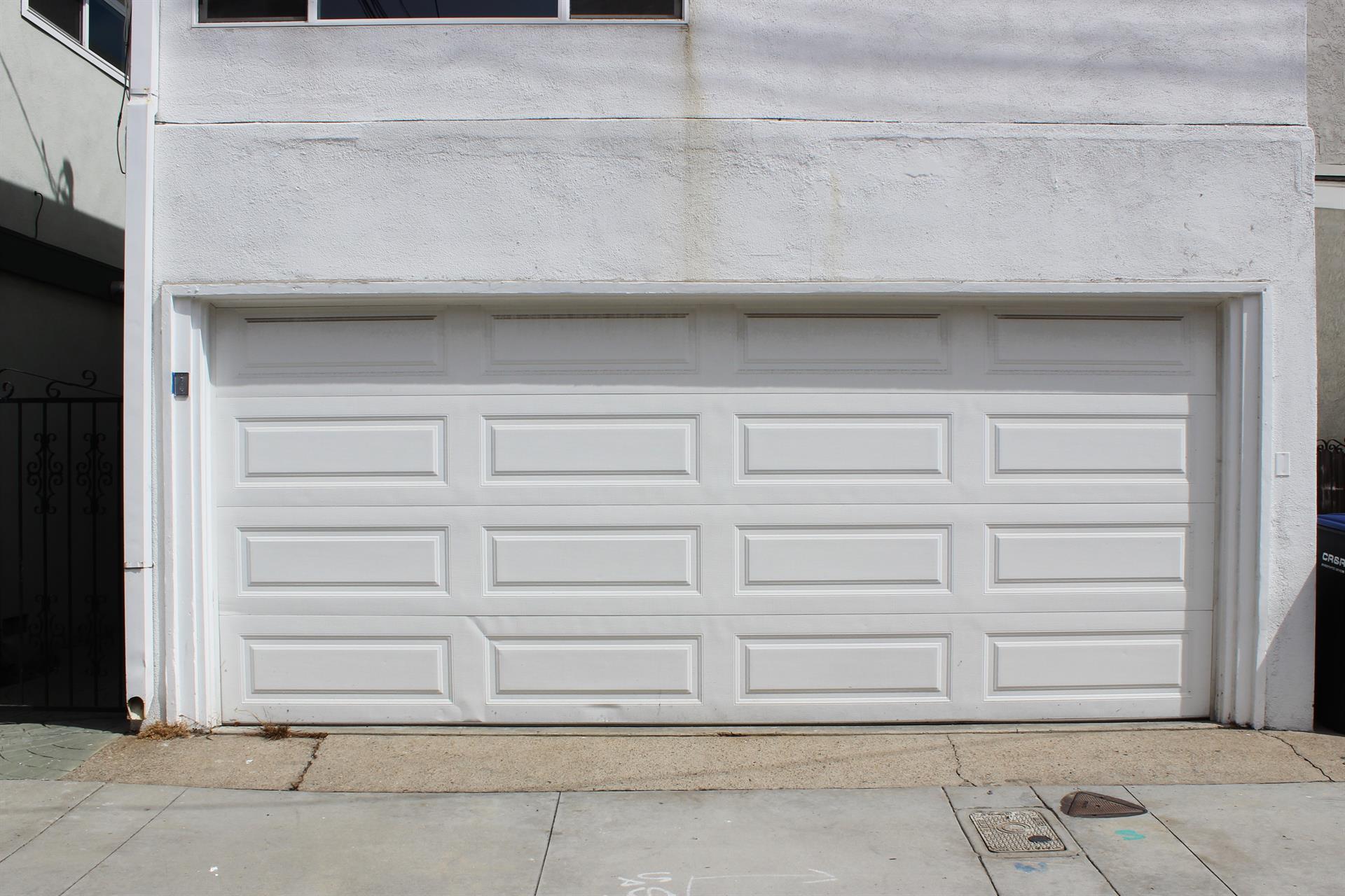 1807 W. Bay Ave. Unit B Garage parking