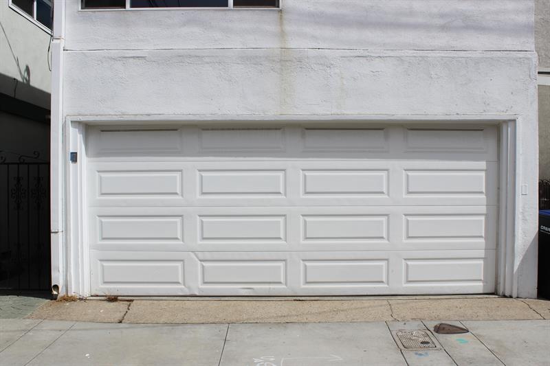 1807 W. Bay Ave. Unit B Garage parking