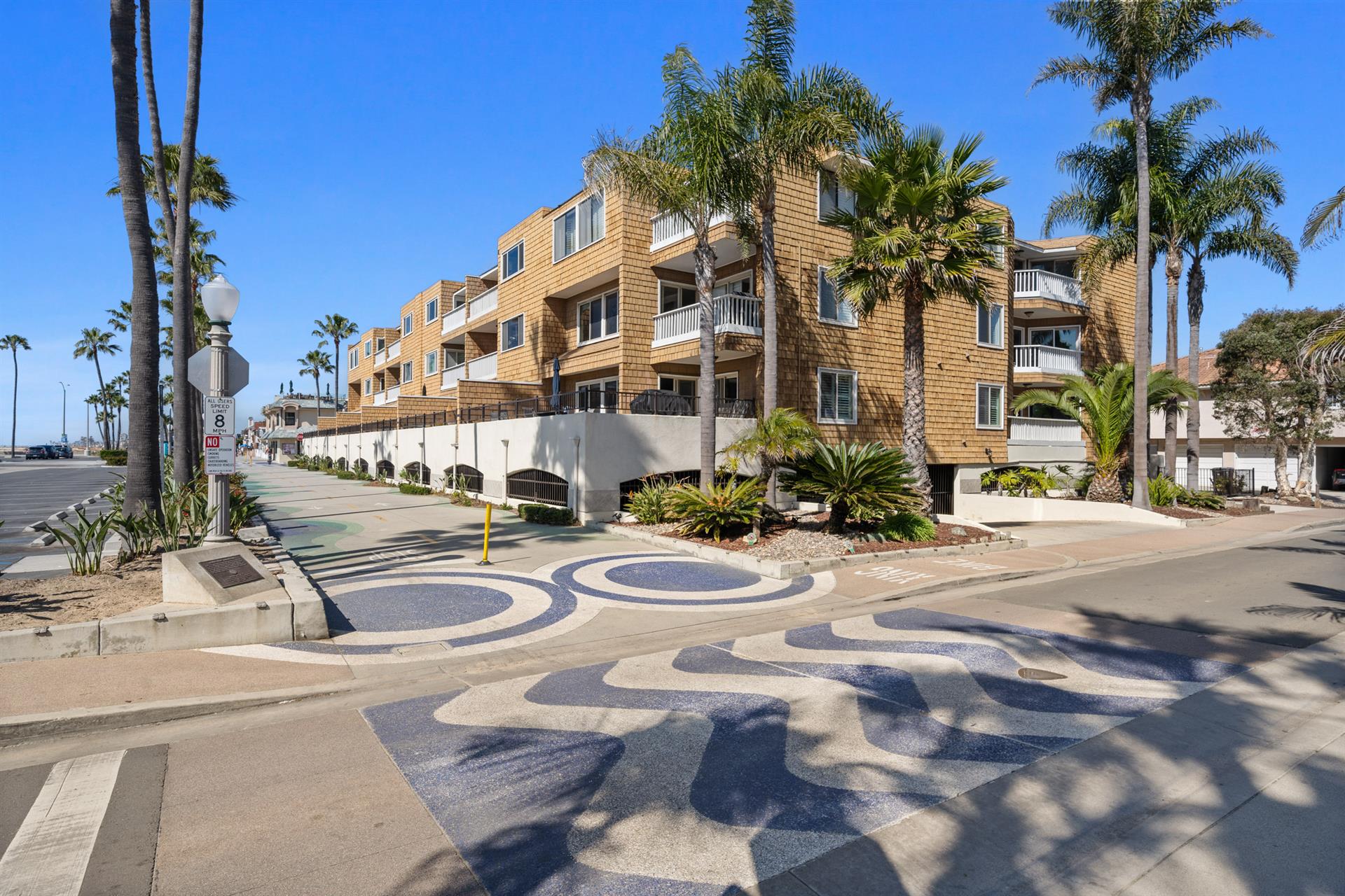 Building location on boardwalk