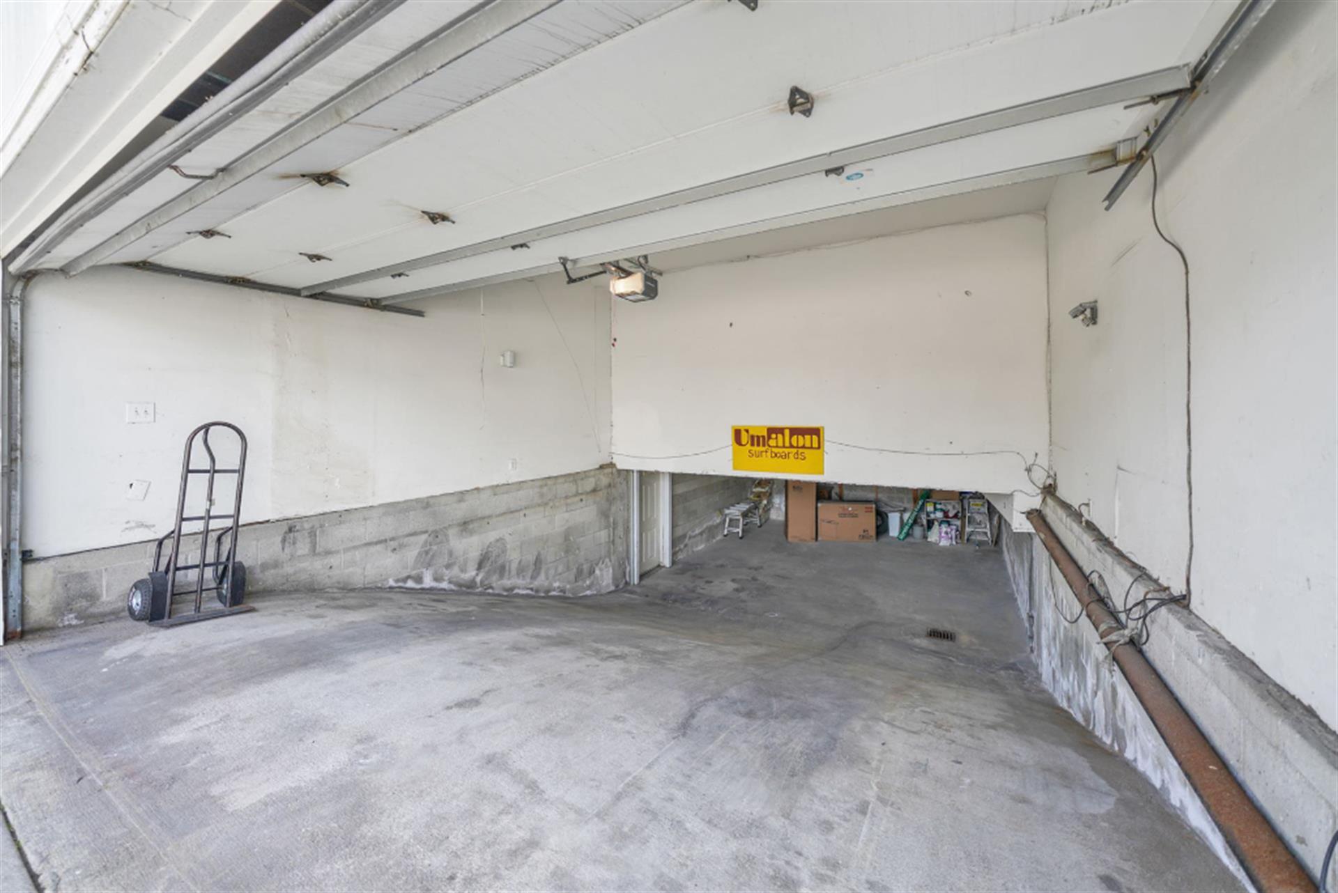 3607 Seashore Parking