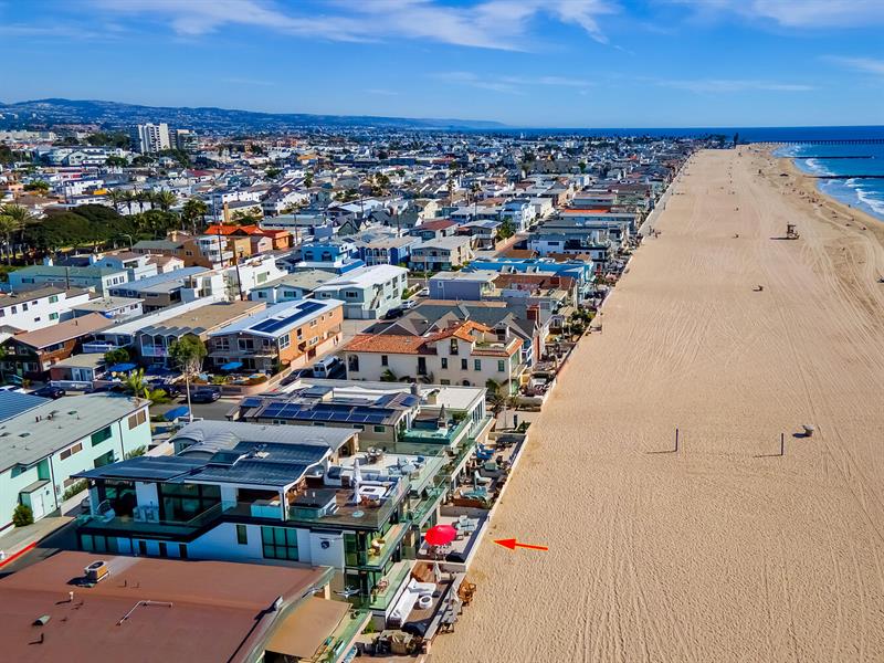 Aerial view of area with home location pinpoint