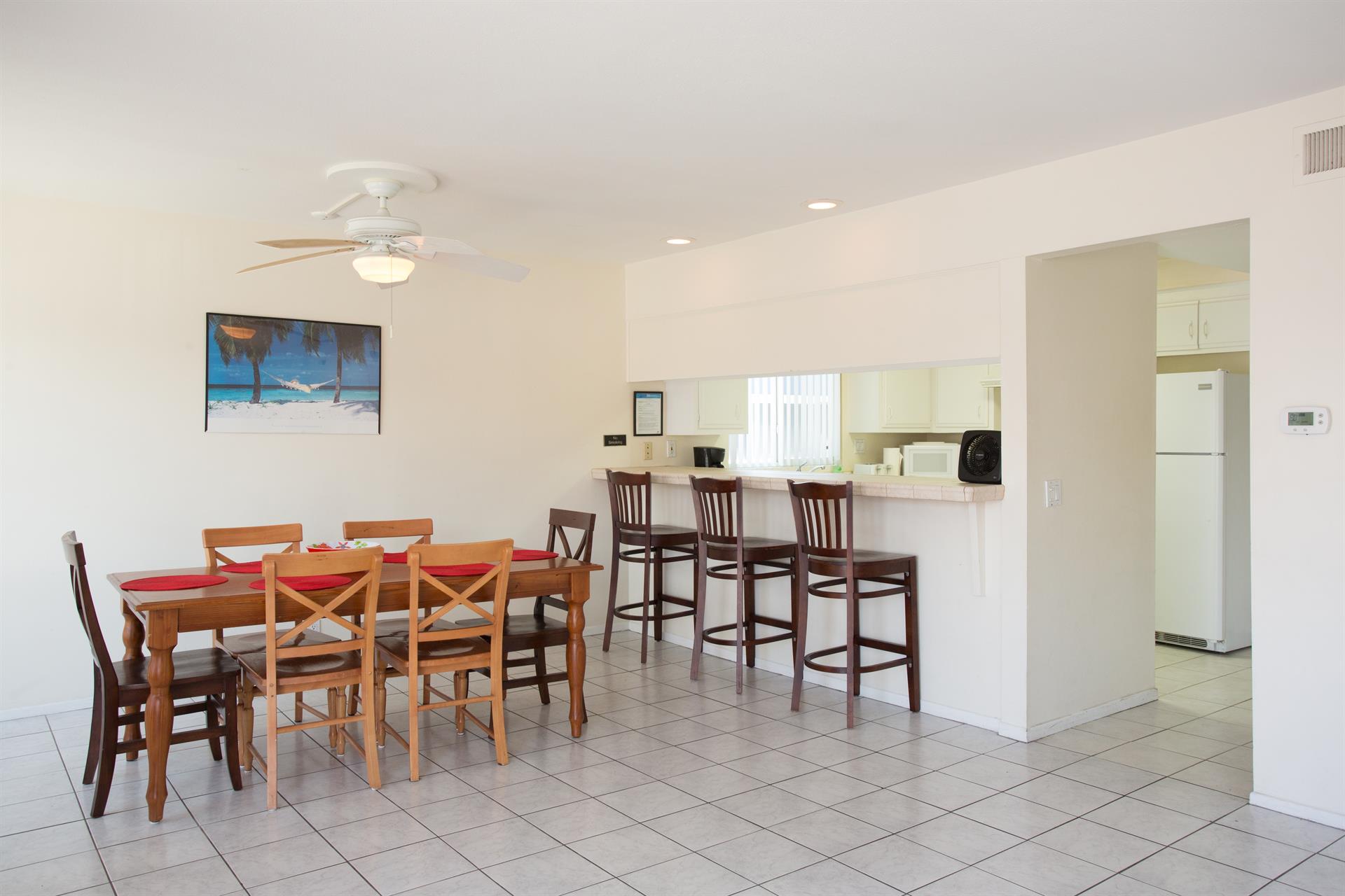 Unit B Dining Area and breakfast bar