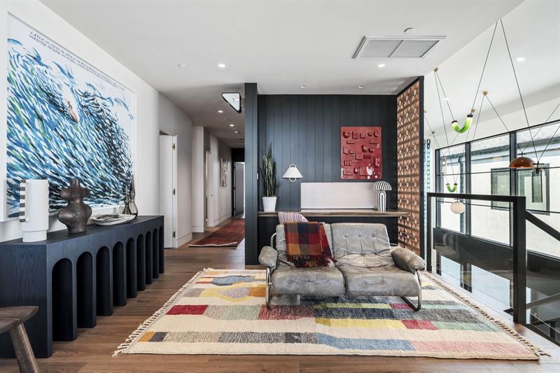 Second floor entryway  Desk area