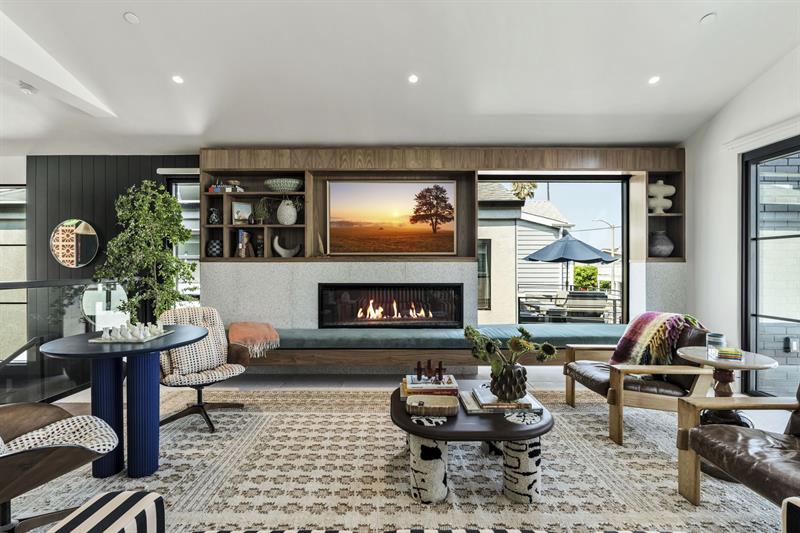 Second floor living area