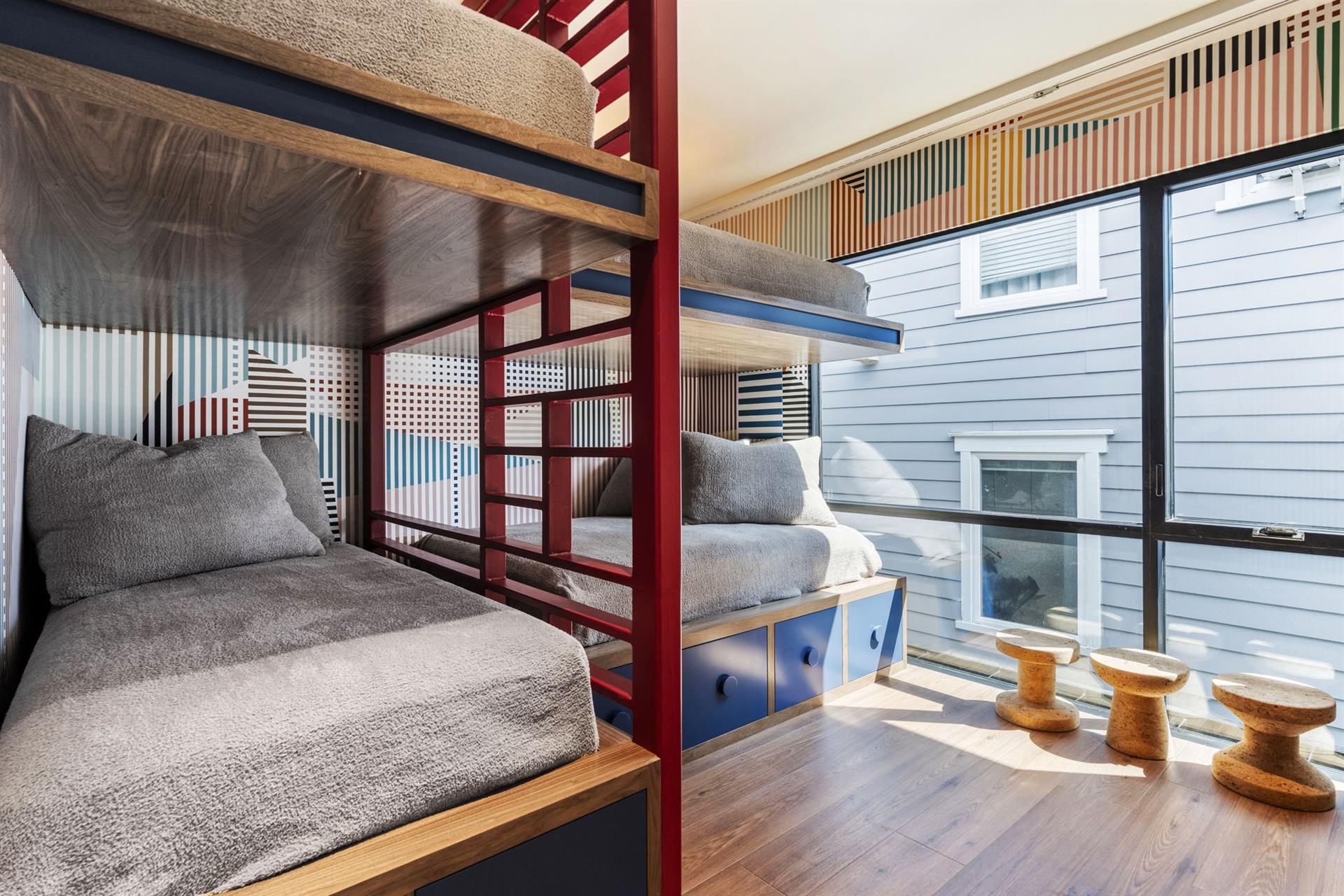 Kids bunk room